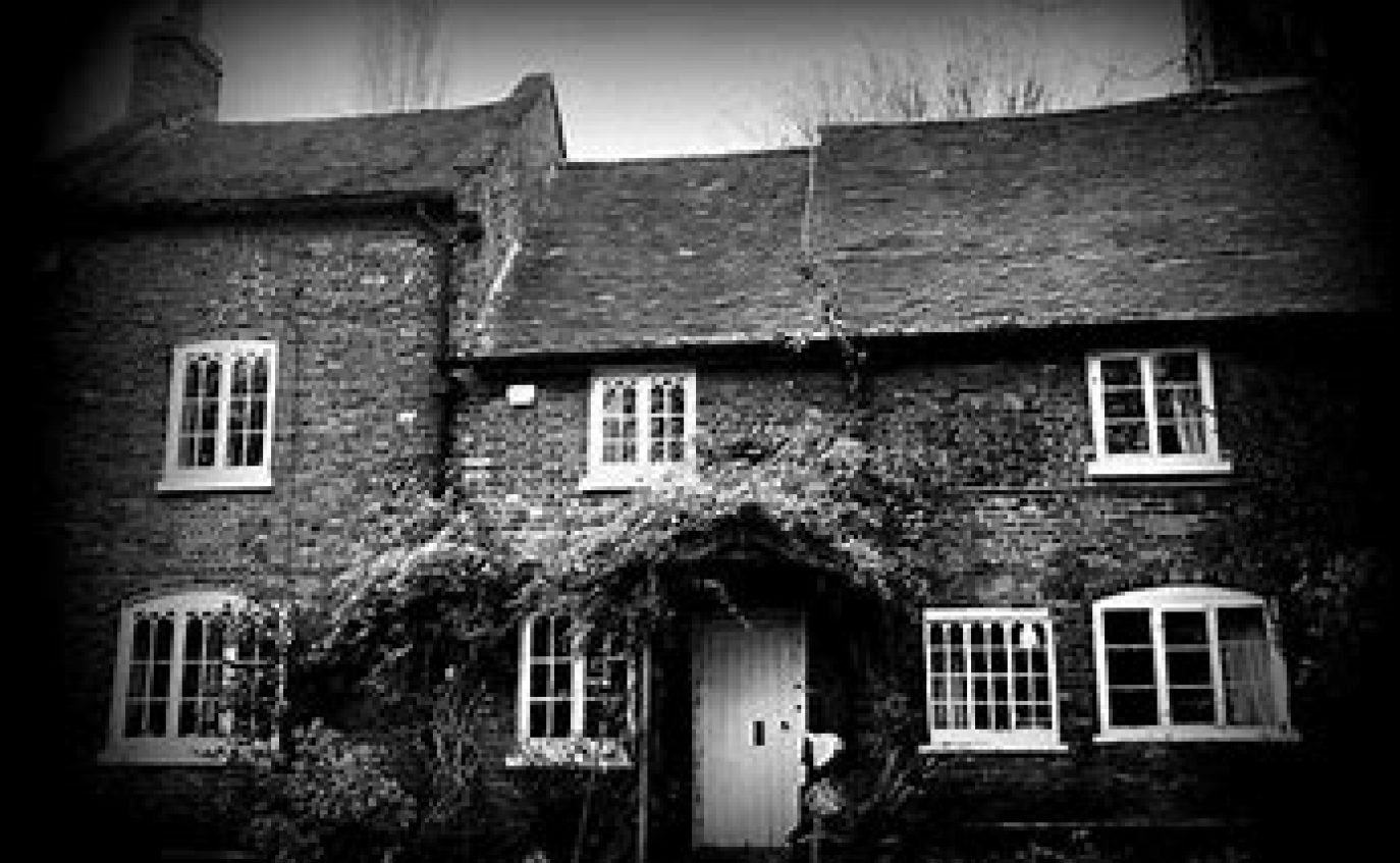 House that cries, Graiseley Old hal, Wolverhampton